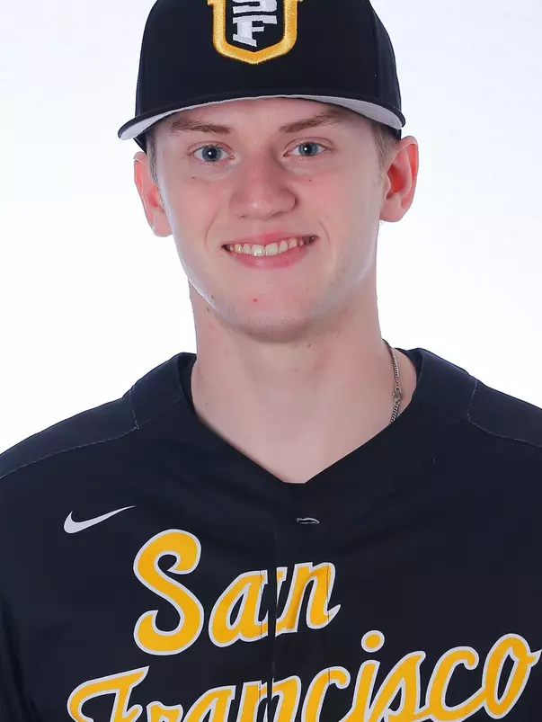 1/15/18: USF BASE Headshots and Marketing at Benedetti Diamond in San Francisco, CA. Image by Chris M. Leung for USF Dons Athletics