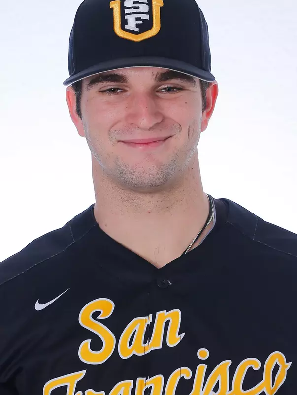 1/15/18: USF BASE Headshots and Marketing at Benedetti Diamond in San Francisco, CA. Image by Chris M. Leung for USF Dons Athletics
