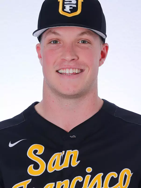 1/15/18: USF BASE Headshots and Marketing at Benedetti Diamond in San Francisco, CA. Image by Chris M. Leung for USF Dons Athletics