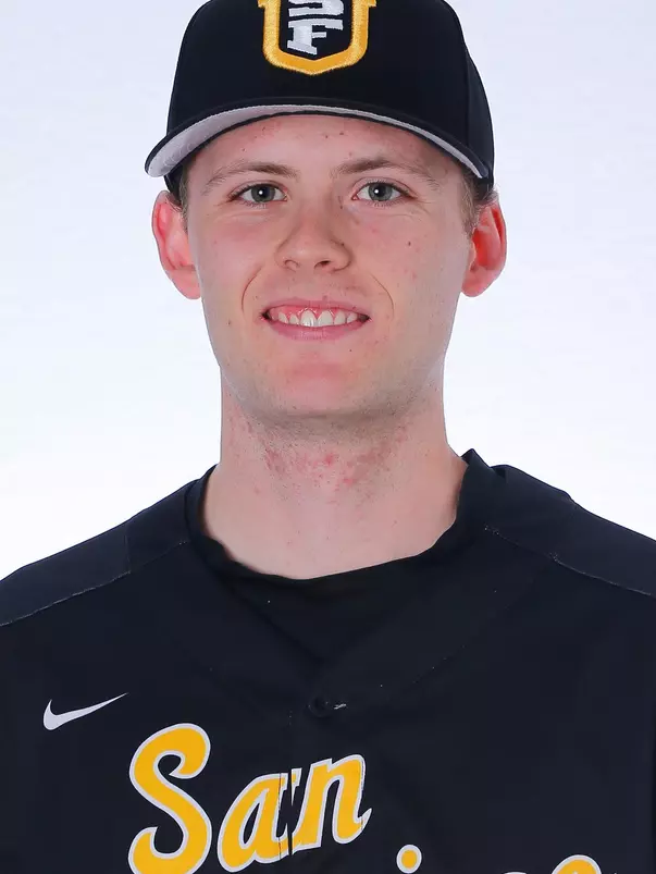 1/15/18: USF BASE Headshots and Marketing at Benedetti Diamond in San Francisco, CA. Image by Chris M. Leung for USF Dons Athletics