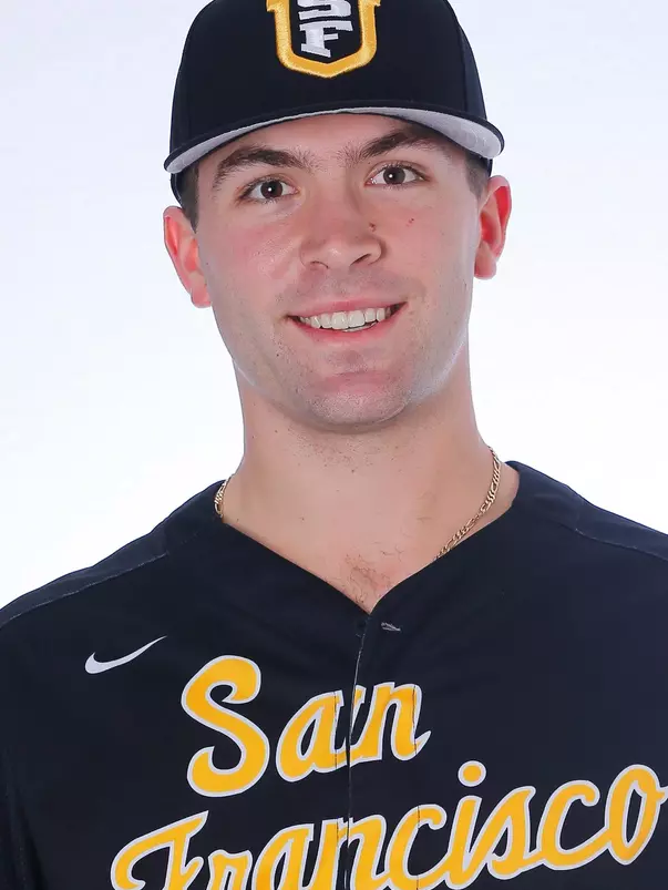 1/15/18: USF BASE Headshots and Marketing at Benedetti Diamond in San Francisco, CA. Image by Chris M. Leung for USF Dons Athletics