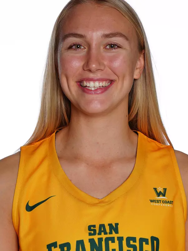 10/14/18: USF WBB Headshots and Marketing at War Memorial Gym in San Francisco, CA. Image by Chris M. Leung for USF Dons Athletics. 2 Kia Vaalavirta