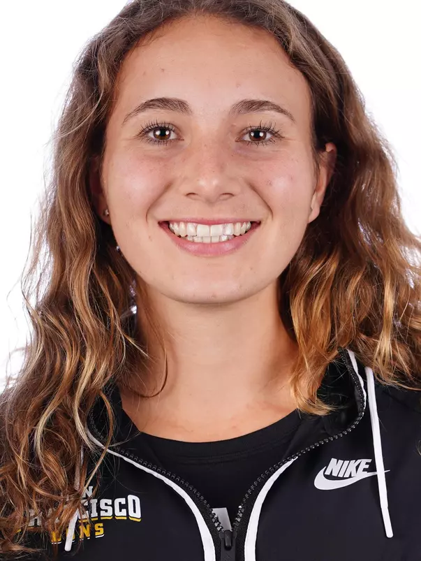 8/14/18: USF XC and T&F Headshots and Marketing at War Memorial Gym in San Francisco, CA. Image by Chris M. Leung for USF Dons Athletics
Emma Stahr