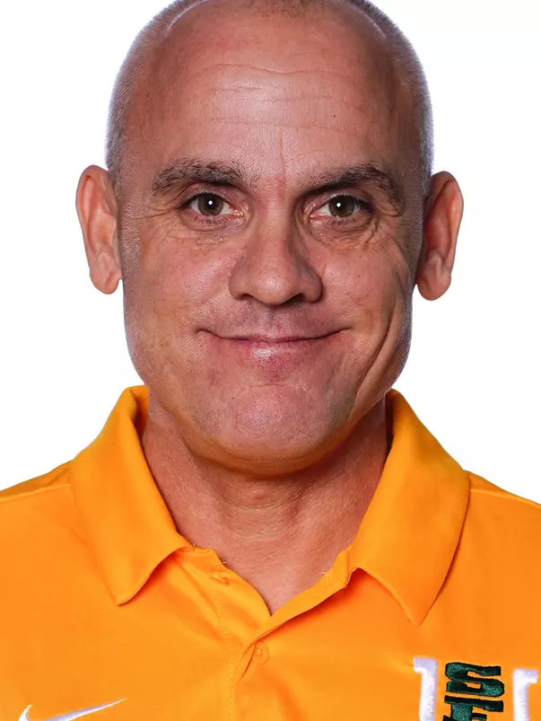 1/17/19: USF BSB Headshots and Marketing at Benedetti Diamond in San Francisco, CA. Image by Chris M. Leung for USF Dons Athletics