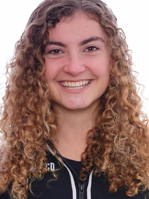 1/19/19: USF T&F Headshots and Marketing at War Memorial Gym in San Francisco, CA. Image by Chris M. Leung for USF Dons Athletics
