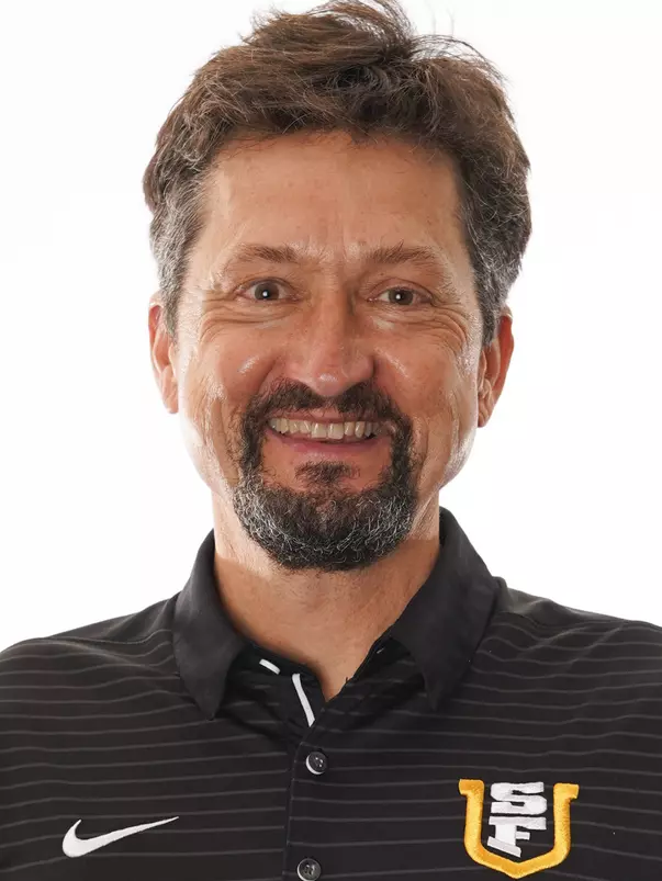 1/25/21 War Memorial Gym in San Francisco, CA during USF Headshots and Marketing. Chris M. Leung for USF Dons Athletics