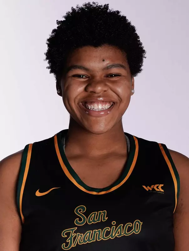 Debora Dos Santos Head Shot