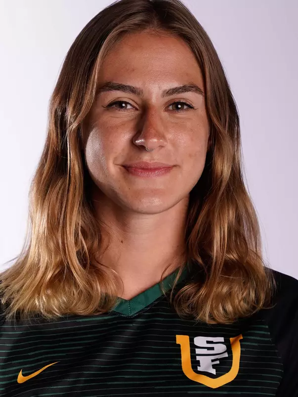 Kenna Roth Head Shot