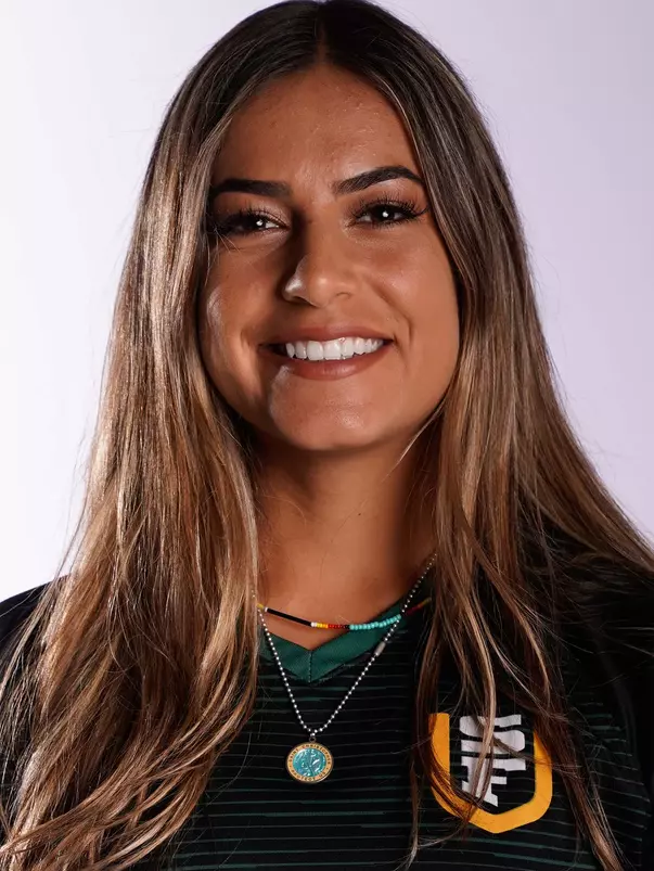 Samantha Reyes Head Shot