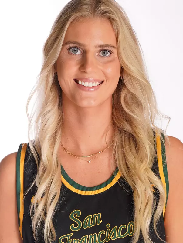 Amalie Langer Head Shot