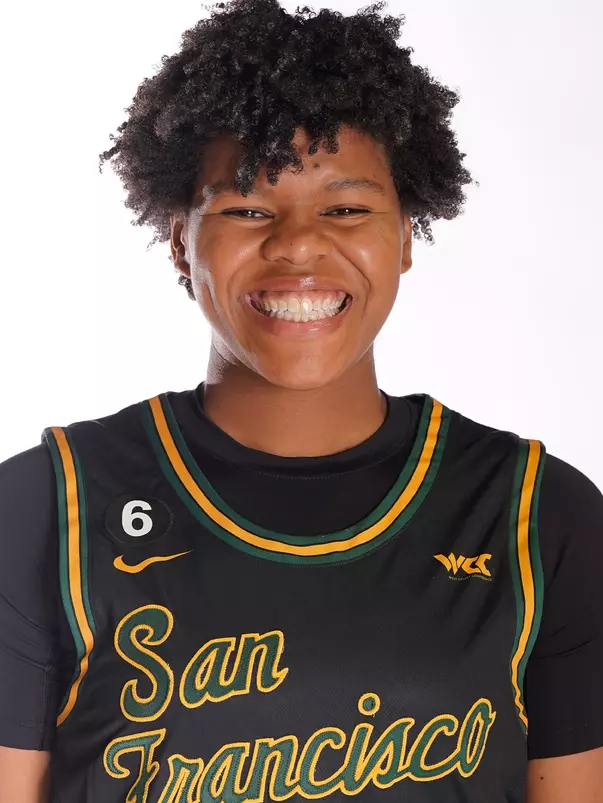 Debora Dos Santos Head Shot