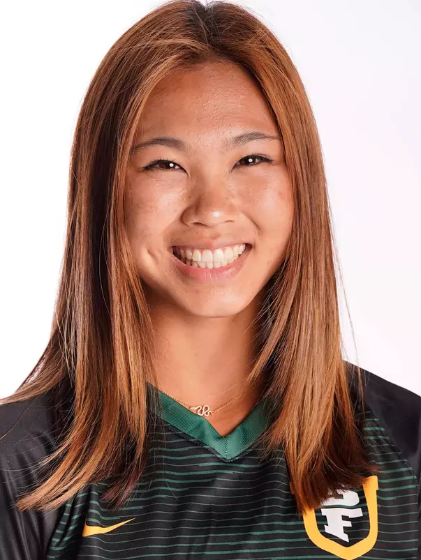 Ella Hwang Head Shot