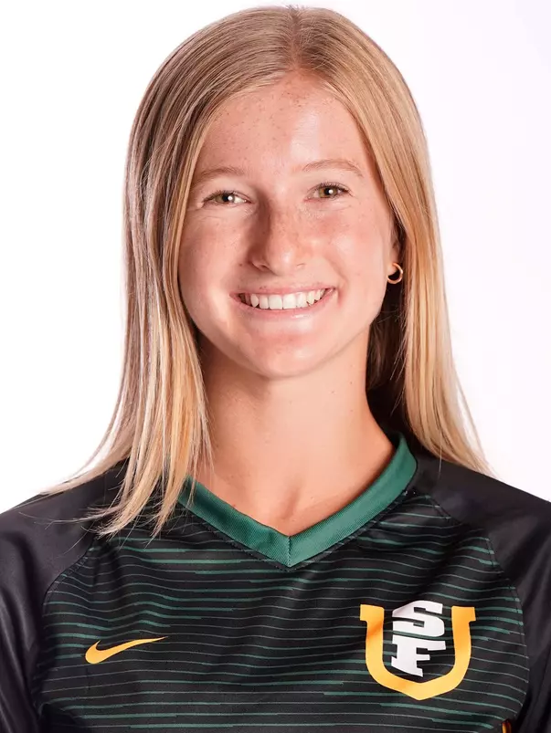 Ellie Weissenberg Head Shot