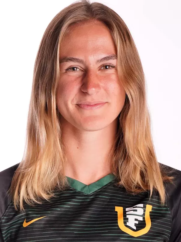 Kenna Roth Head Shot