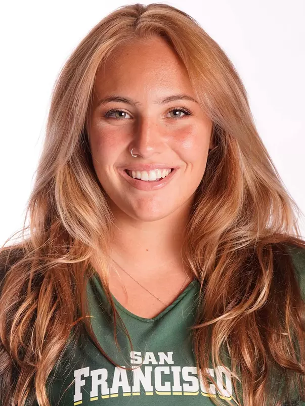 Isadora Nicolai Head Shot