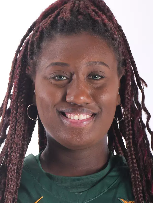 Lorena Barbosa Headshot