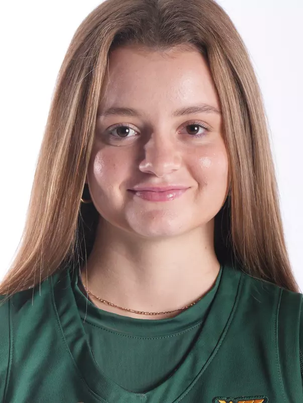 Paula Tirado Headshot