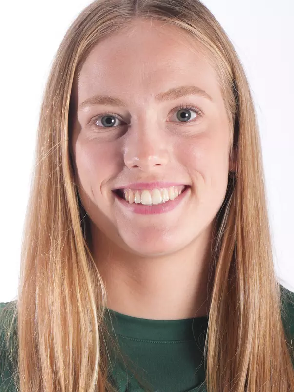 Freja Werth Headshot