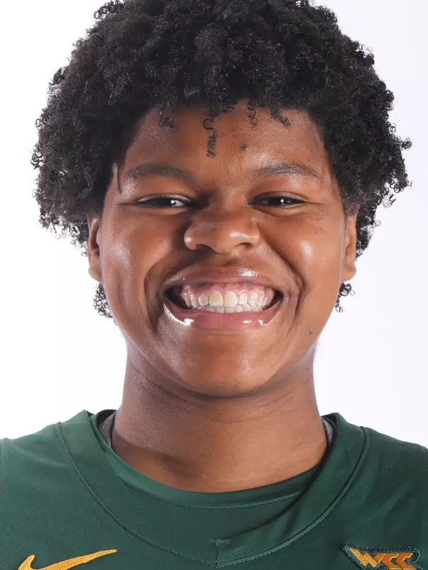 Debora dos Santos Headshot