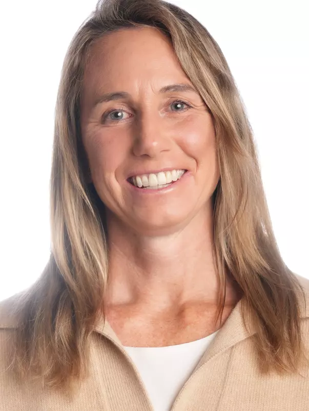 Molly Goodenbour Headshot