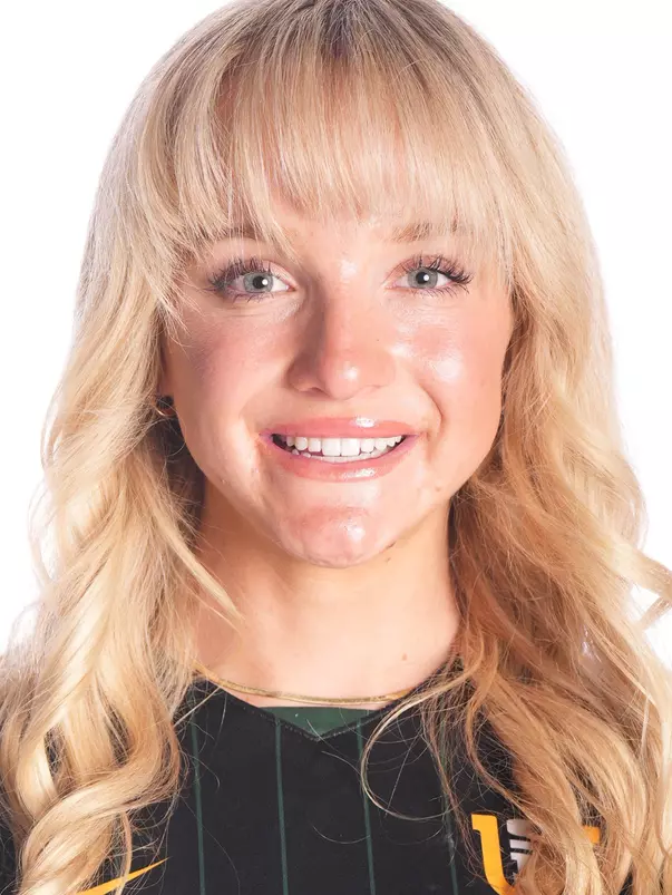 Allison Kamansky Headshot 2023