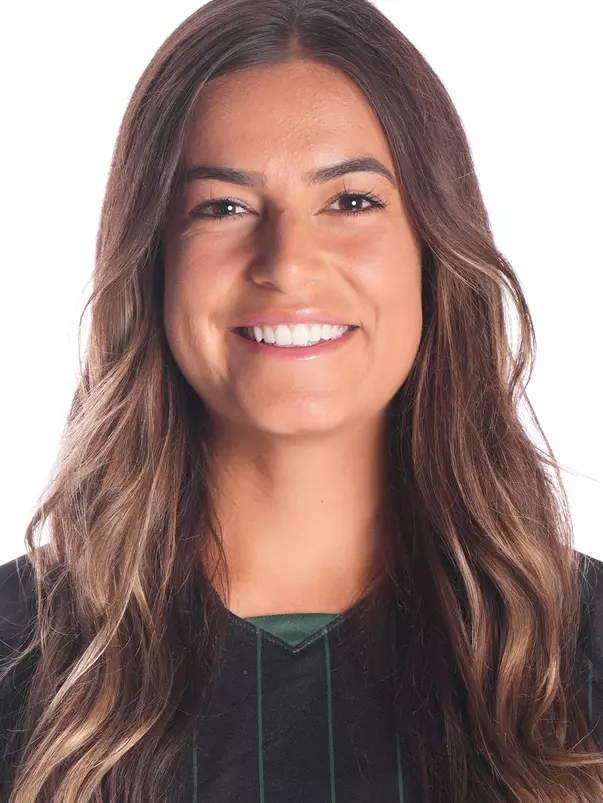 Samantha Reyes Headshot 2023