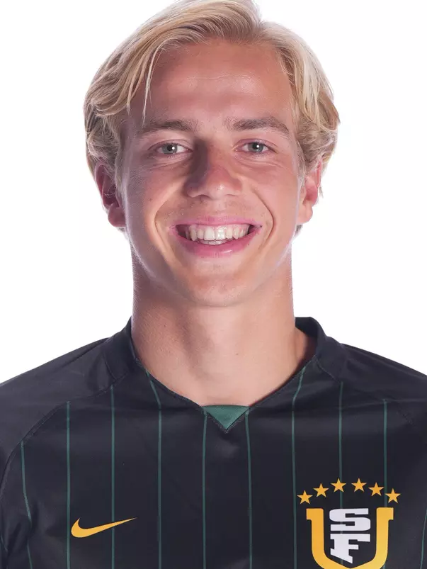 Max Hamelink Headshot 2023