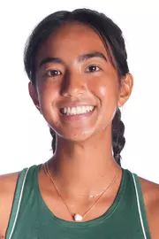 Julia Visaya Headshot