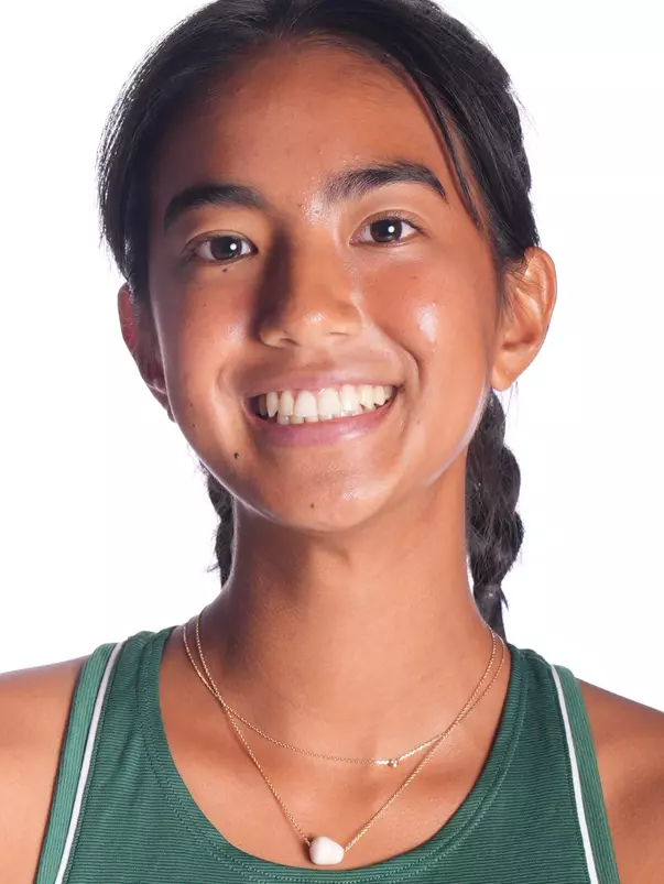 Julia Visaya Headshot