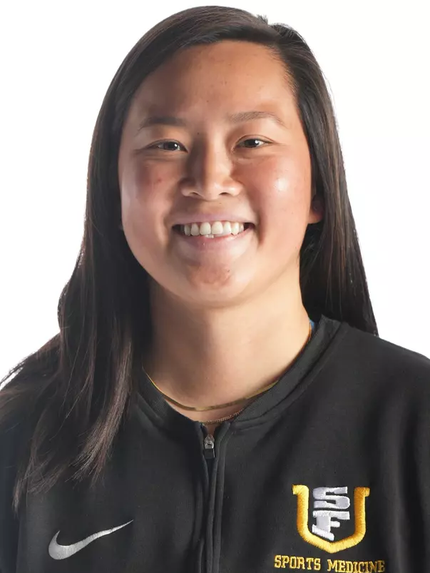 Oanh Ngo Headshot