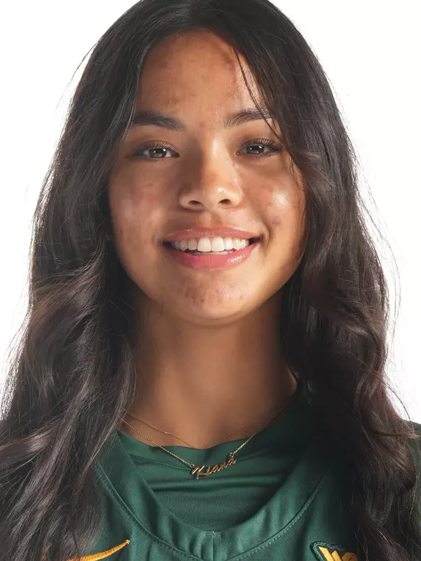 Kiana moniz Headshot