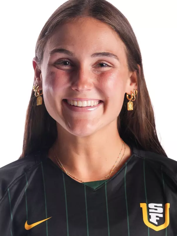 Emmie Paulson Headshot