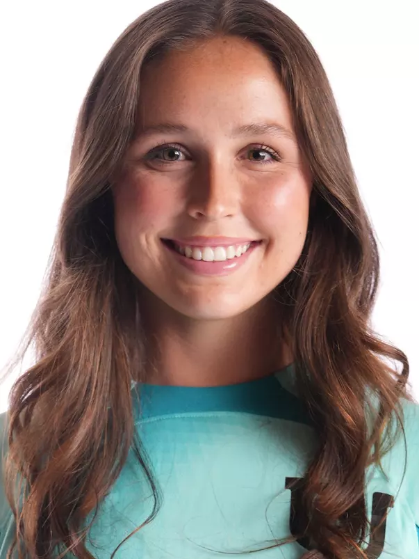 Kira Ybarra Headshot