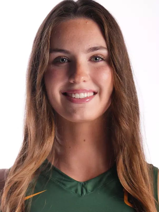 Lauren Perri Headshot 2