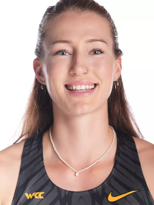 Henriette Halwas Headshot