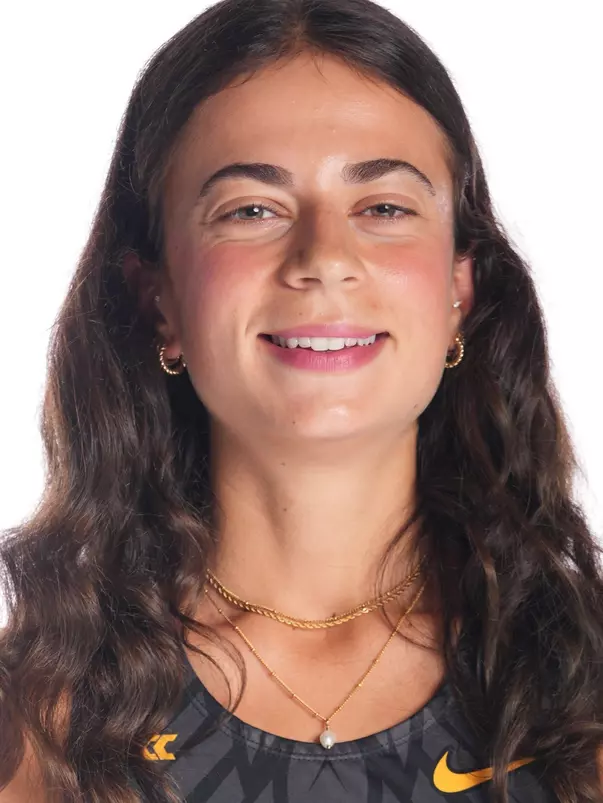 Natalie Hlusi Headshot