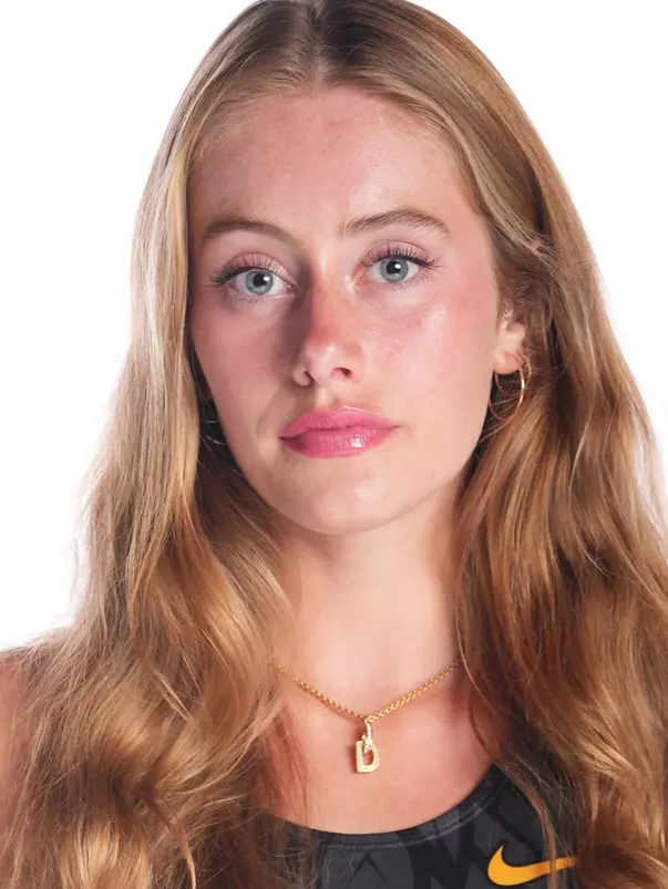 Lily Mourer Headshot