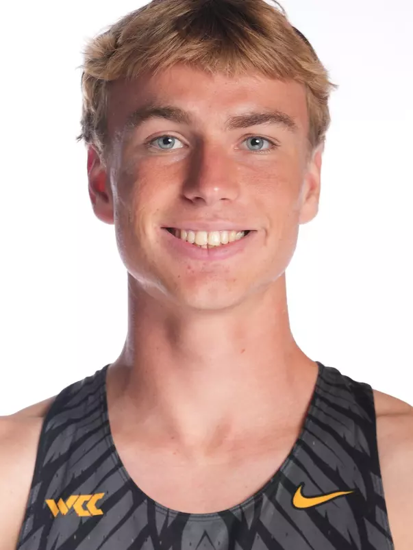 Enzo Queirolo Headshot