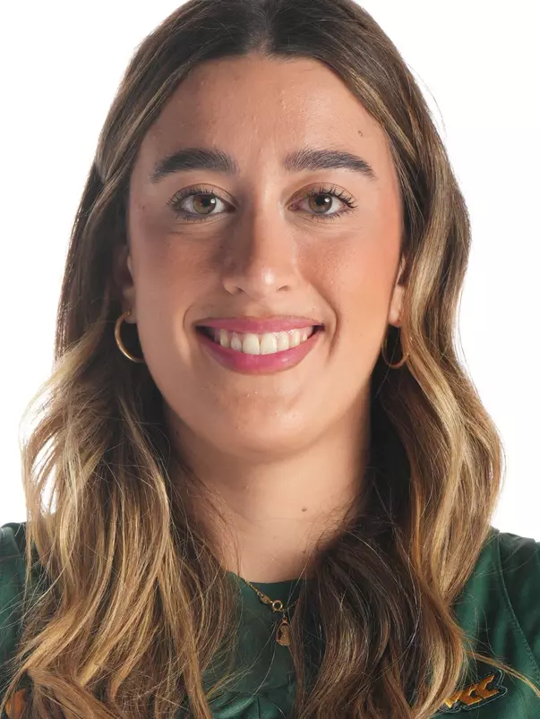 Marina Hernandez Headshot