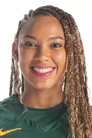 Luana Leite Headshot