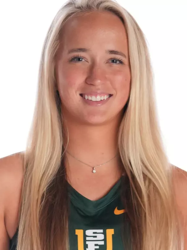 Jacquelyn Strawn Headshot 2025