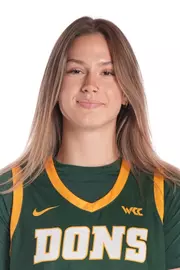 Natasa Tausova Headshot 2025-26