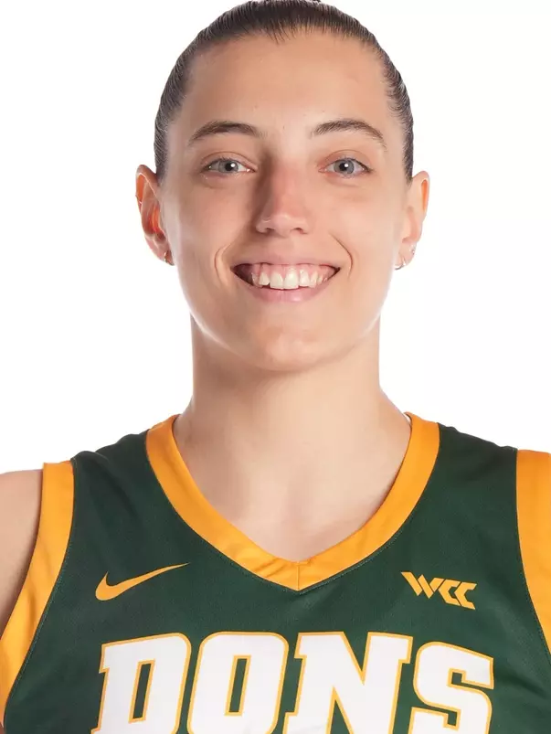 Sol Castro Headshot 2025-26