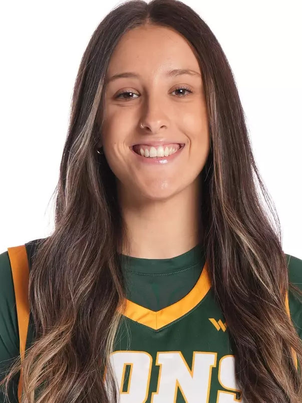 Mara Neira Headshot 2025-26