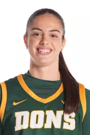 Aina Cargol Headshot 2025-26