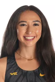 Eliana Valle Headshot 2025-26