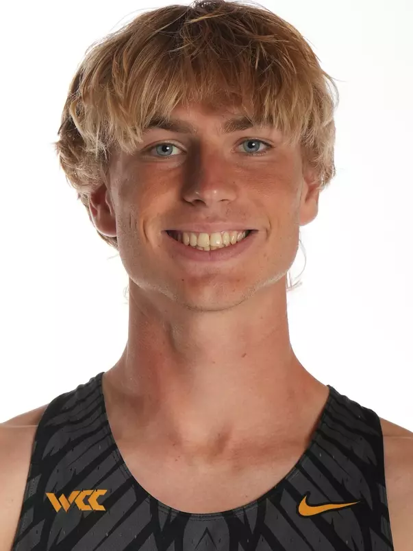 Enzo Queirolo Headshot 2025-26