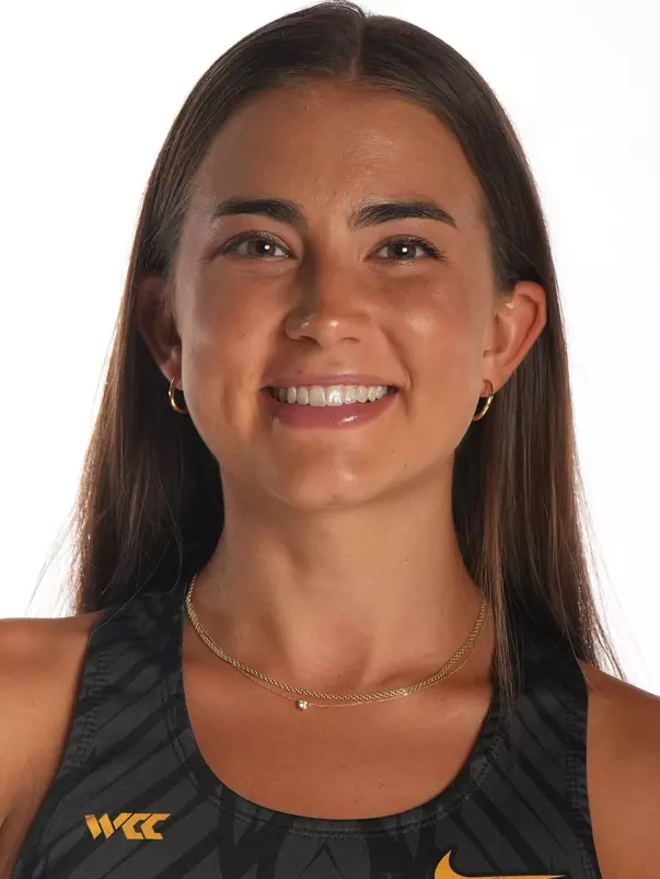 Hope Bergmark Headshot 2025-26