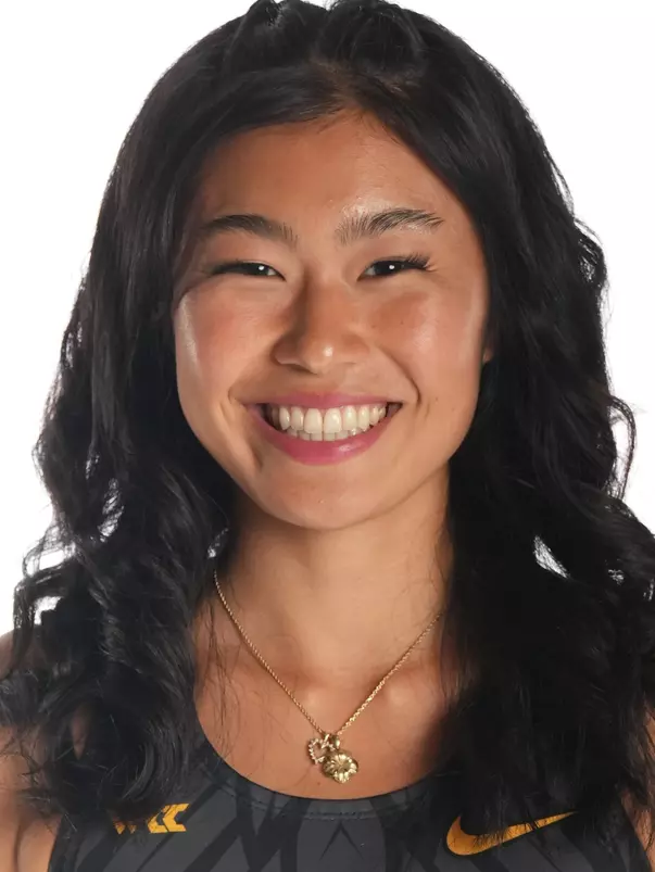 Kaylee Noda Headshot 2025-26