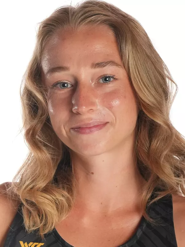 Petra Helebrantová Headshot 2025-26